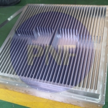 Gia công hộp nhôm với rãnh tản nhiệt